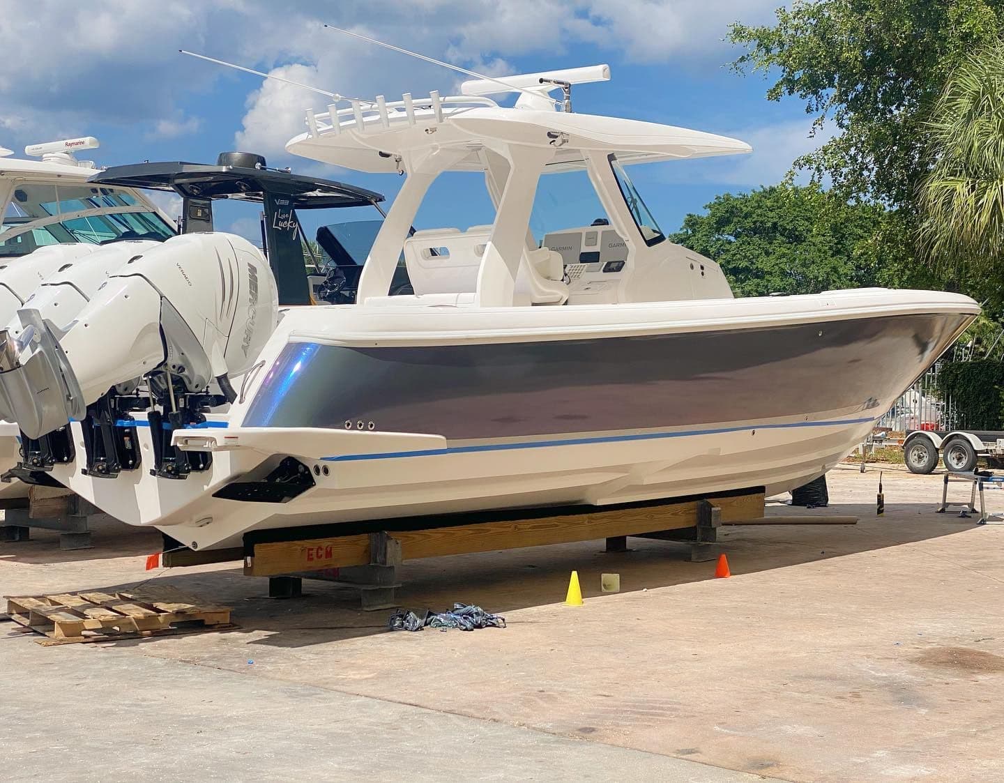 The Ultimate Guide to Custom Boat Wraps